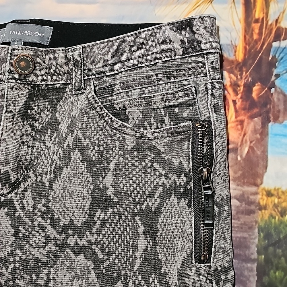 Wit & Wisdom Animal Print Jeans Size 8‎ - Picture 4 of 6